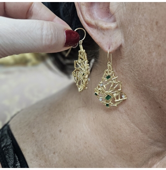 VINTAGE EMERALD and DIAMOND 18K YELLOW GOLD PLATINUM HANDMADE EARRINGS