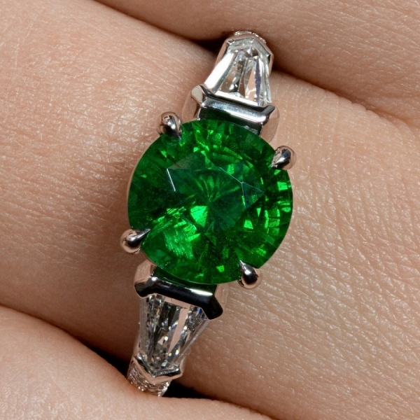 Green Garnet Ring | Tsavorite Ring | Bad Madge & Co Vintage Jewelry |  Vintage Ring | Unique Vintage Ring | Bad Madge & Co.