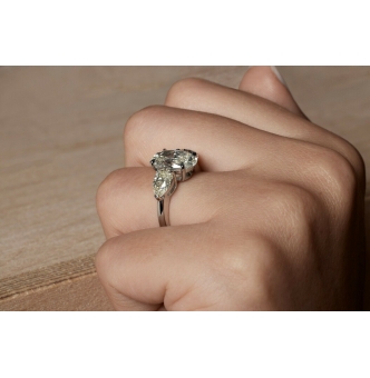GIA 4.54ct Estate Vintage Oval Diamond 3 Stone Engagement Wedding Platinum Ring