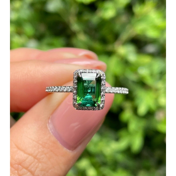 Green Diamond Engagement Ring with Baguette Diamonds - Fancy Color Dia –  ARTEMER